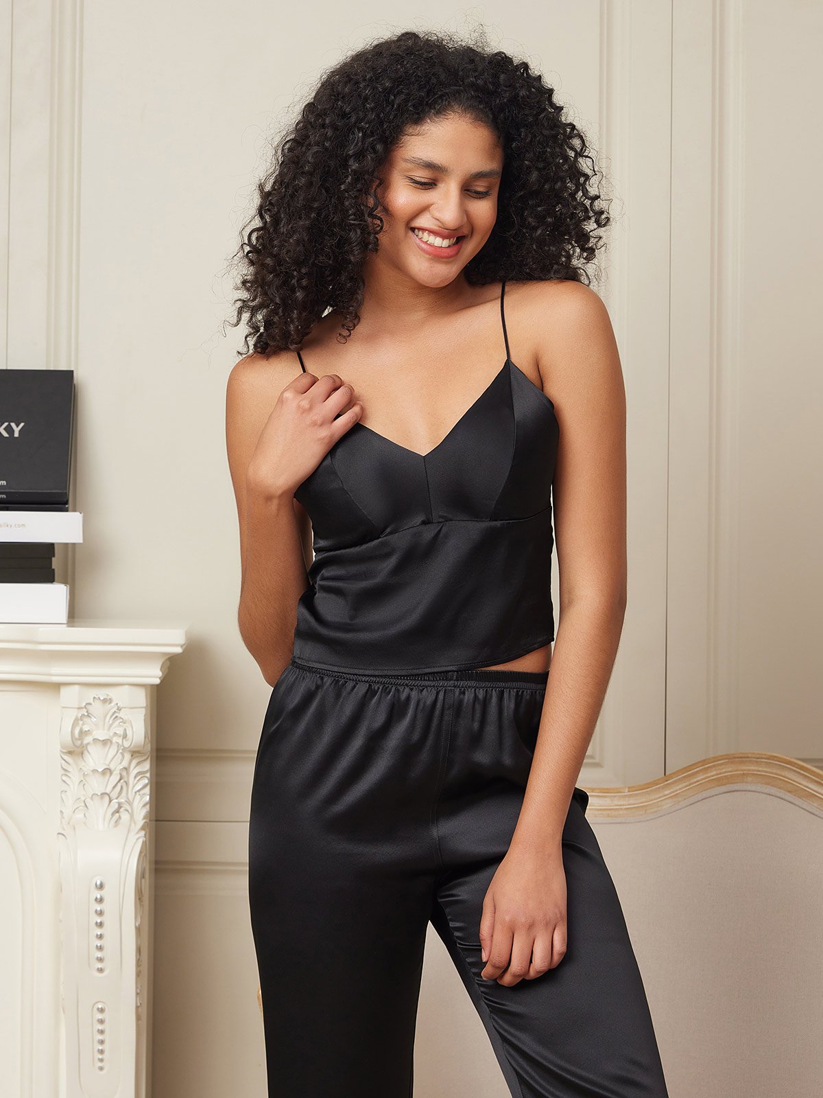 SilkSilky-CA Pure Silk V Neck Camisole Black 002