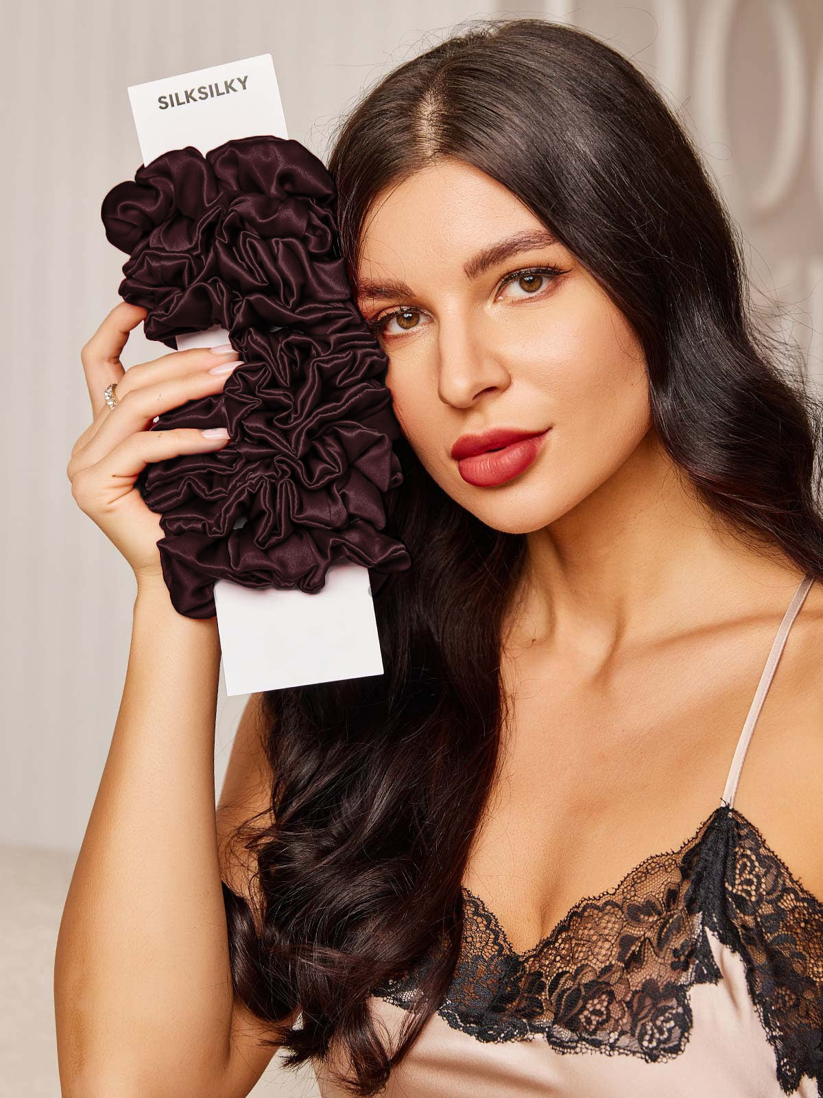 [Brown] SilkSilky-CA 19Momme Pure Silk Scrunchie 002