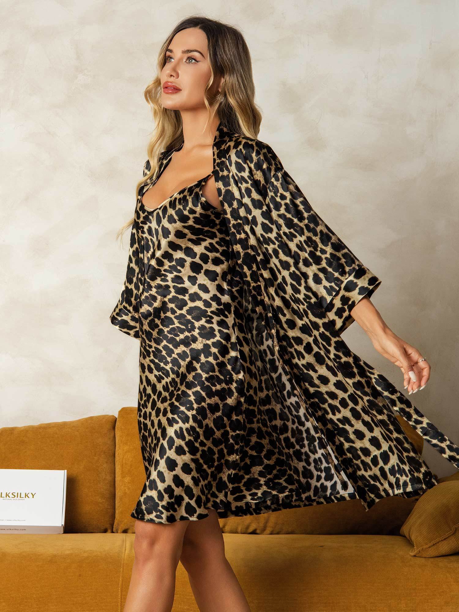 [Leopard] SilkSilky-CA Pure Silk V Neck Nightgown&Robe Set 004