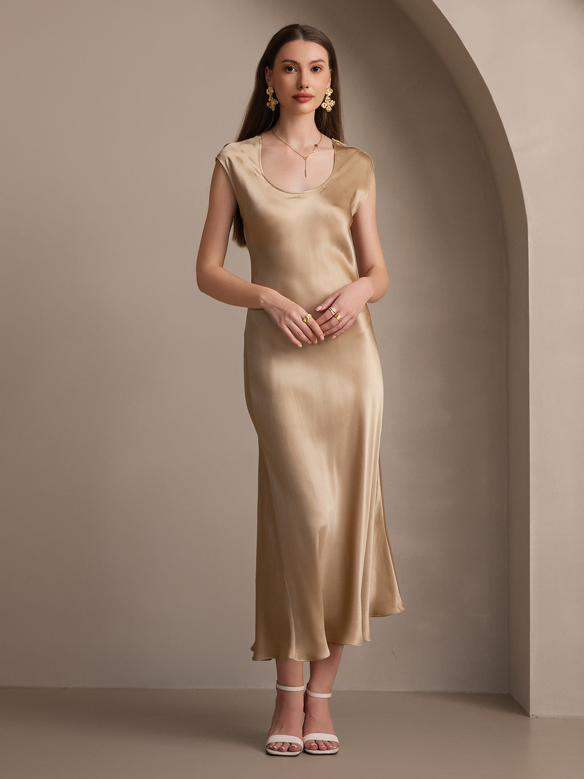[Champagne] SilkSilky-CA 19Momme Silk Round Neck Dress 003