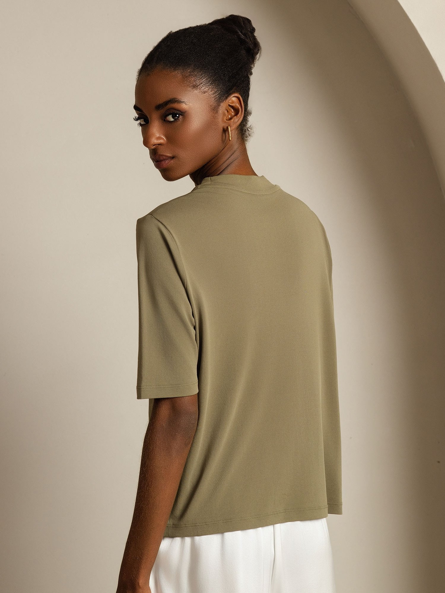 [Burnt Olive] SilkSilky-CA Pure Silk Round Neck Women's T-Shirt 002