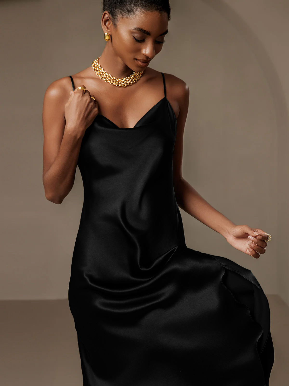 [Black] SilkSilky-CA 19Momme Silk Nightgown 006