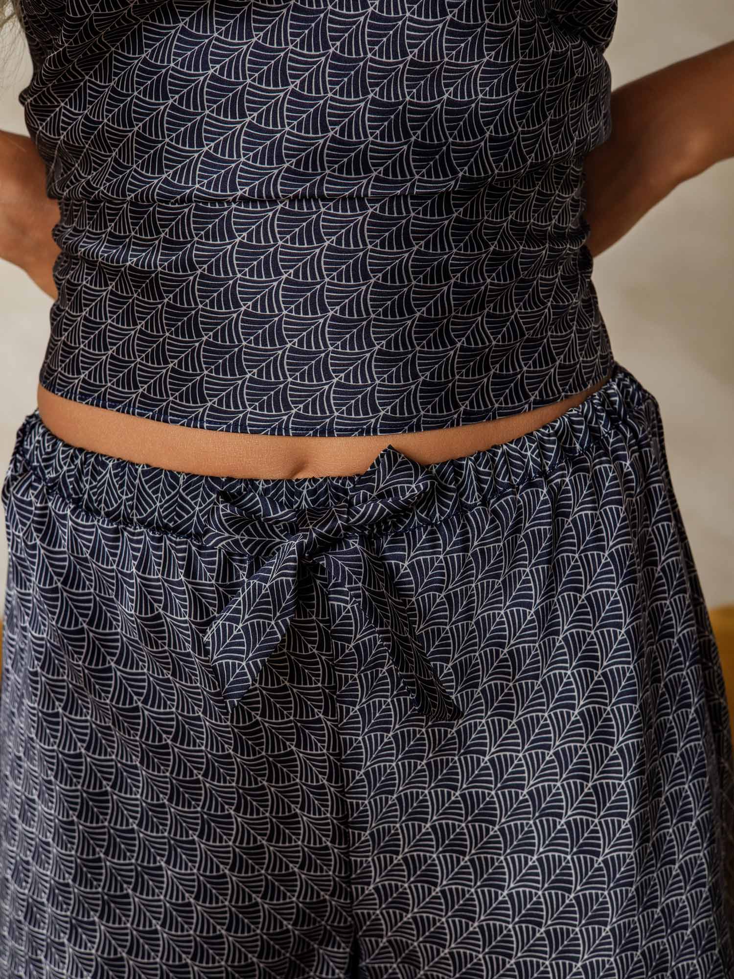 [Navy Ginkgo] SilkSilky-CA Pure Silk V Neck Camisole Set 006