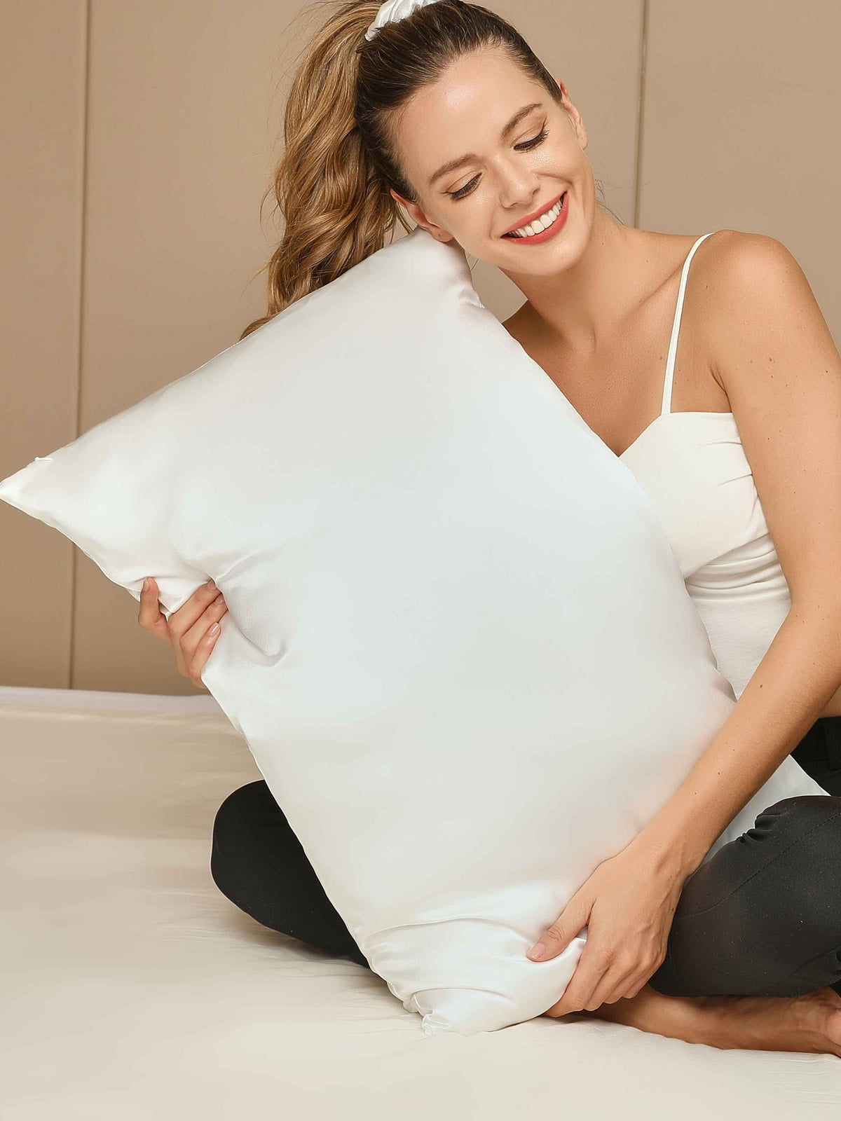 [White] SilkSilky-CA 22Momme Pure Silk Pillowcase 005