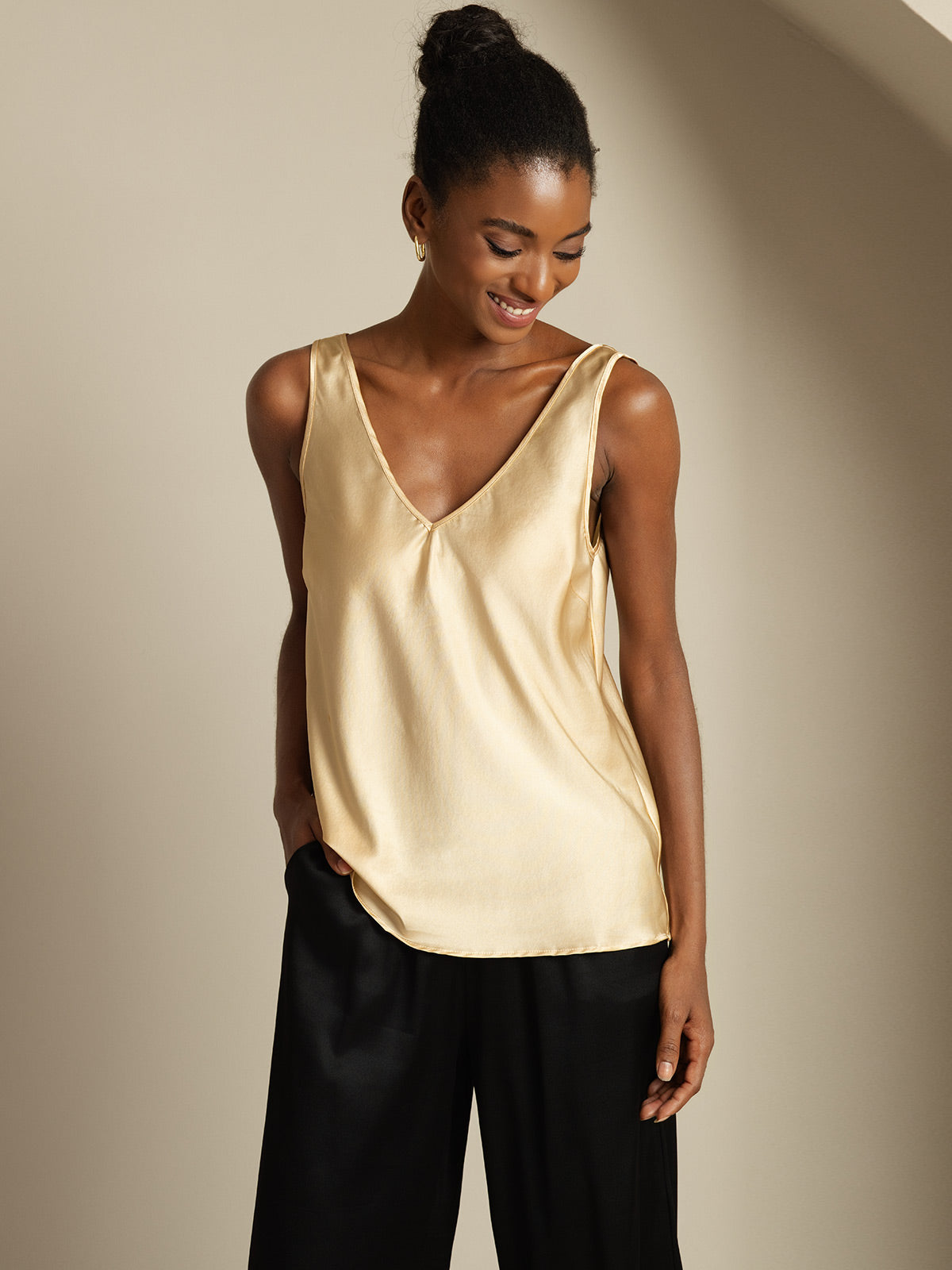 [Champagne] SilkSilky-CA 19Momme Silk V Neck Camisole 006