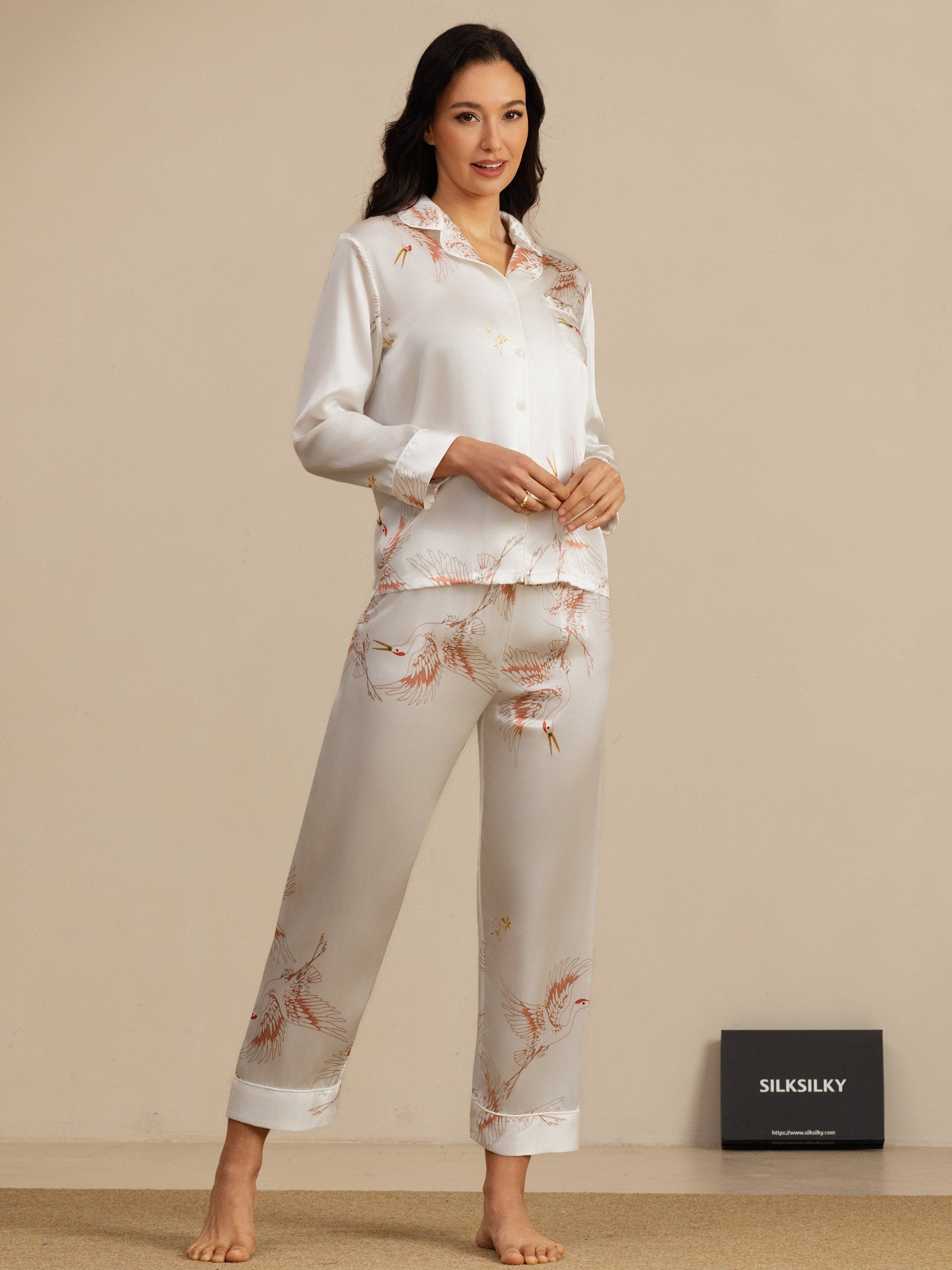 [White] SilkSilky-CA 19Momme Long Sleeve Notch Collar Women's Pajamas 006