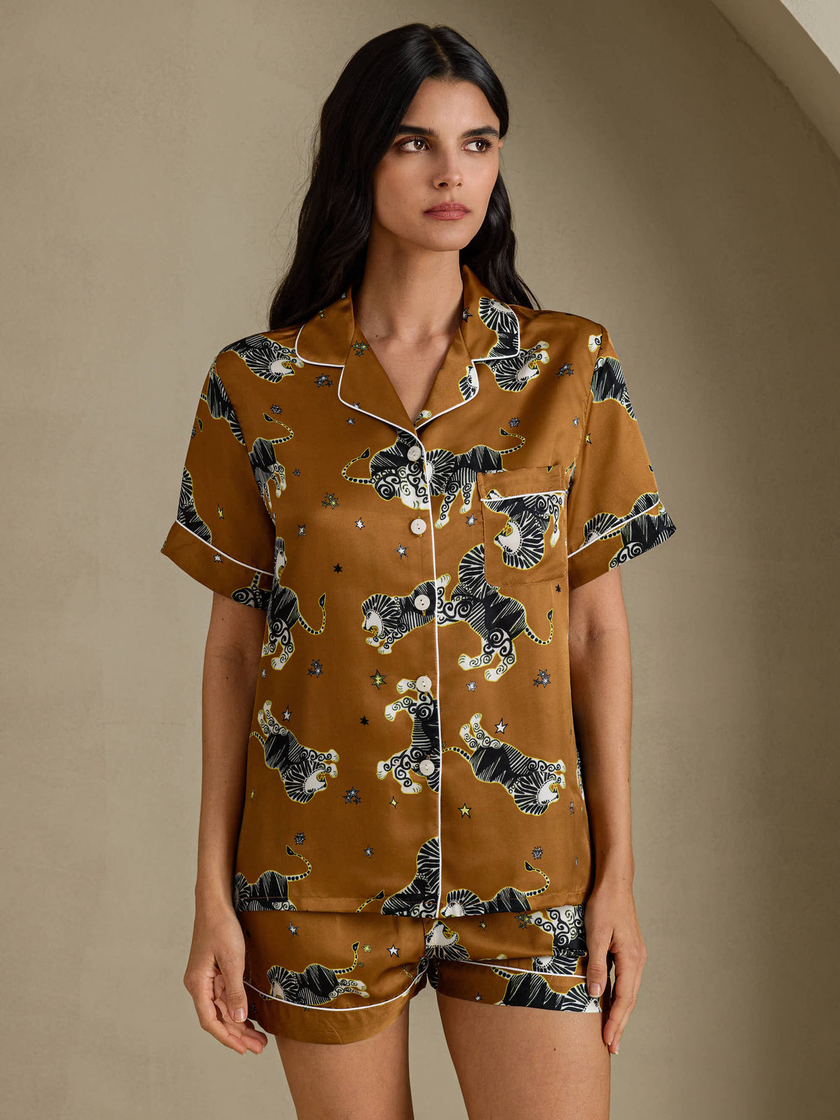 [Brown Lion] SilkSilky-CA Short Sleeve Notch Collar Women's Pajamas 001