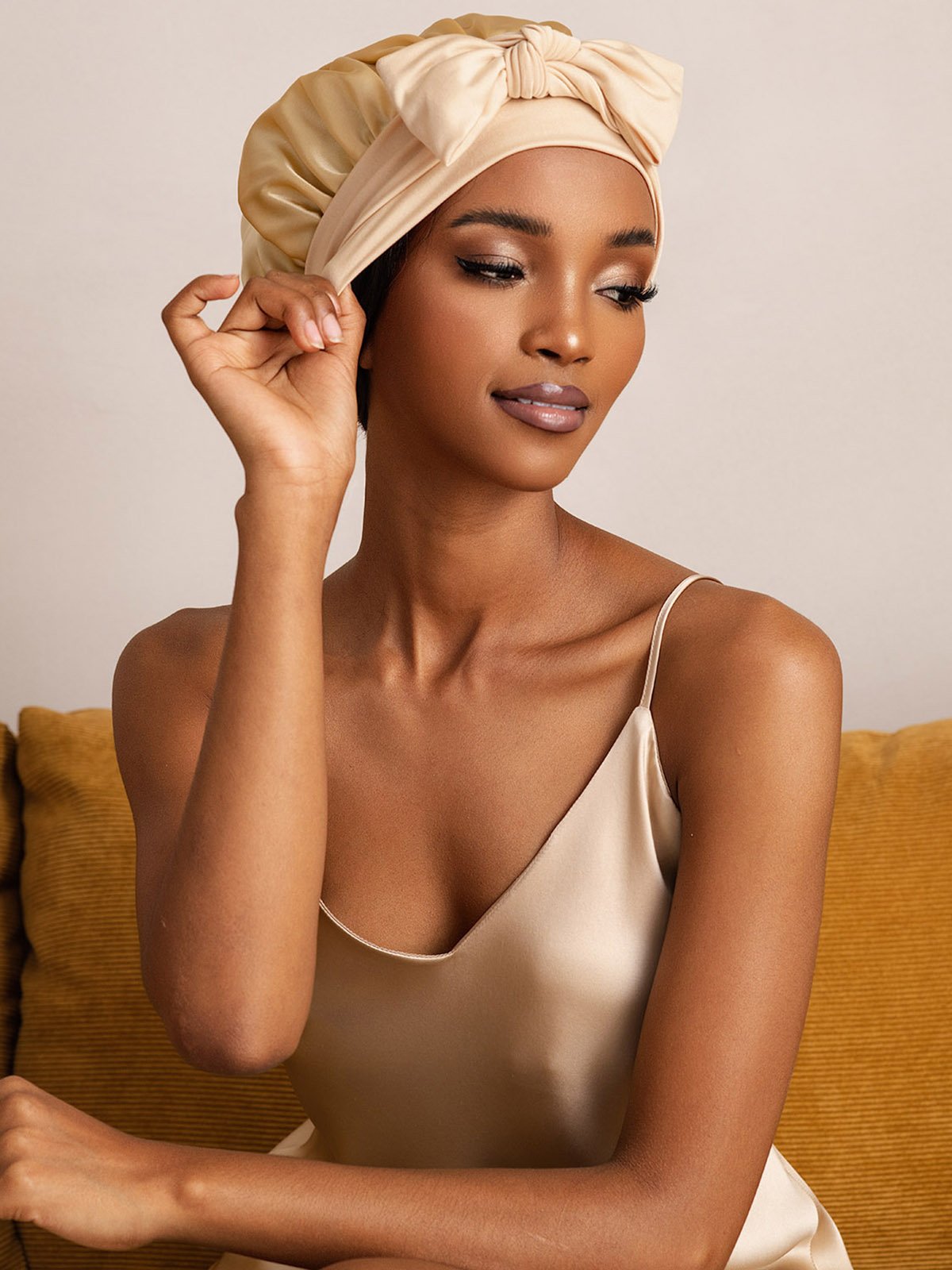 SilkSilky-CA Pure Silk Sleep Cap Champagne 001