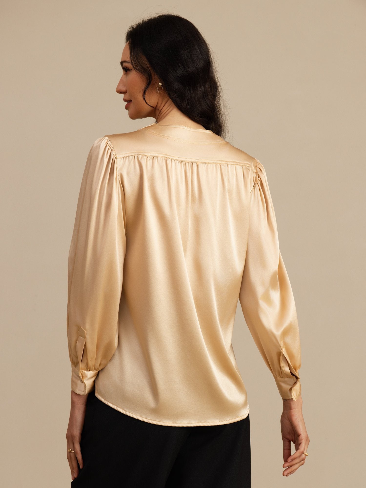 [Champagne] SilkSilky-CA 19Momme Long Sleeve Round Neck Blouse 002