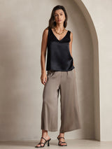 [Black] SilkSilky-CA Sleeveless V Neck Camisole 001