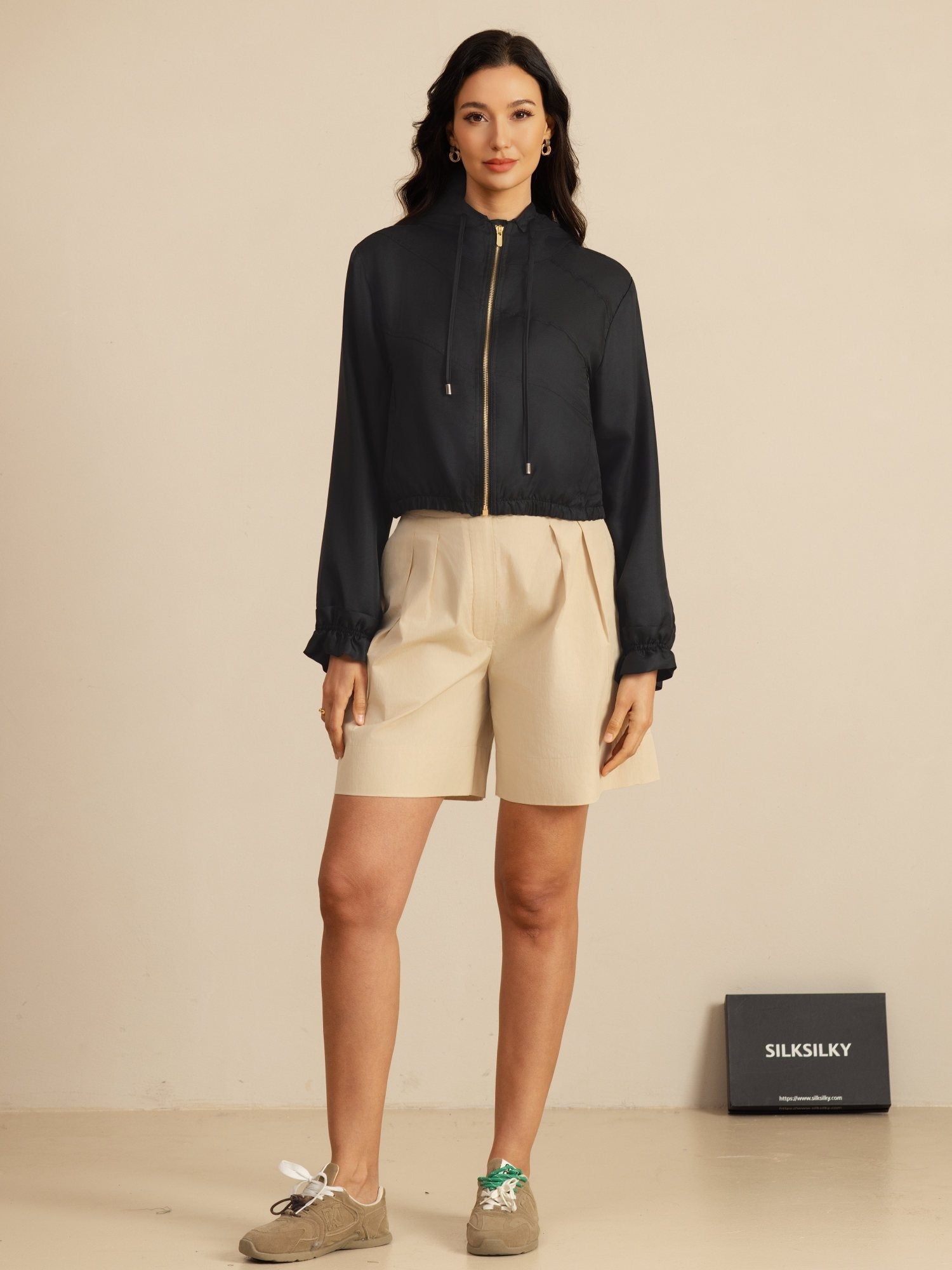 [Black] SilkSilky-CA 18Momme Silk Satin Surah Long Sleeve High Neck Women's Outerwear 007