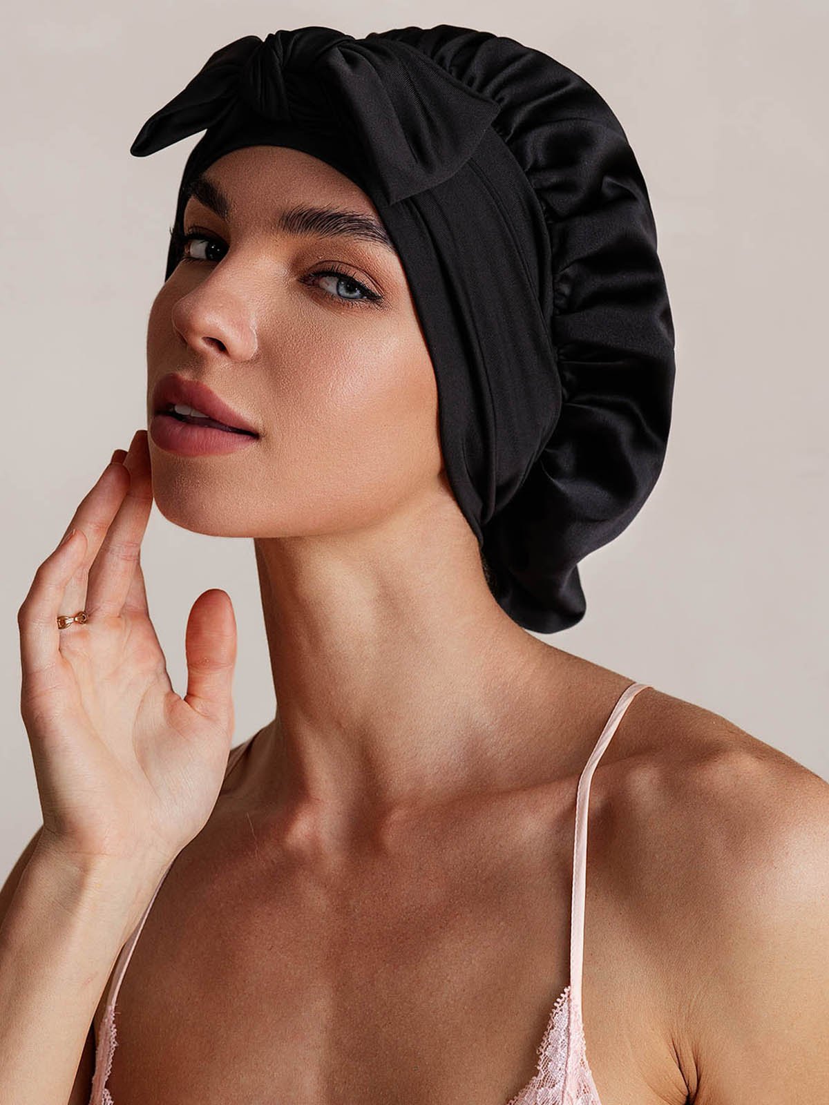 SilkSilky-CA Pure Silk Sleep Cap Black 005