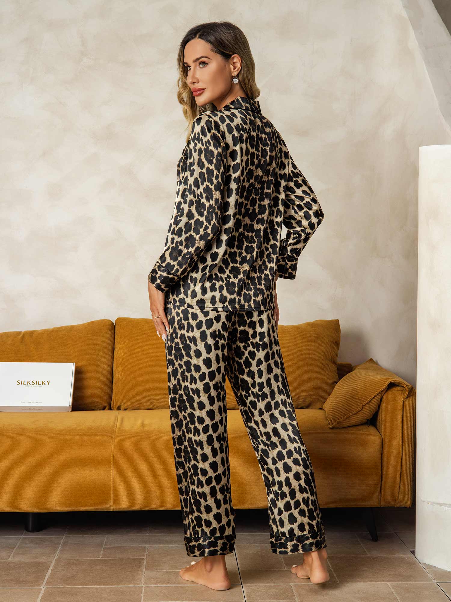 [Leopard] SilkSilky-CA Pure Silk Womens Pajamas 002