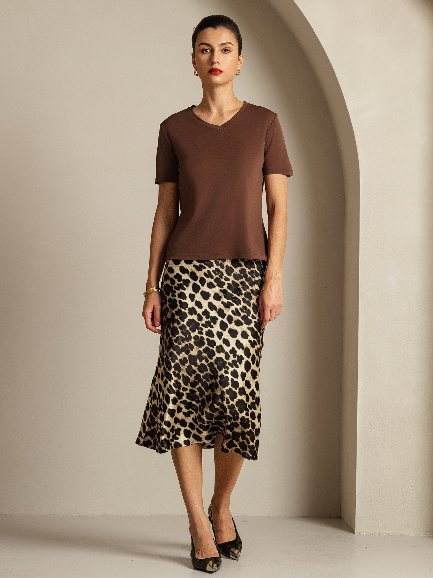 [Coffee] SilkSilky-CA Pure Silk V Neck Women's T-Shirt 008