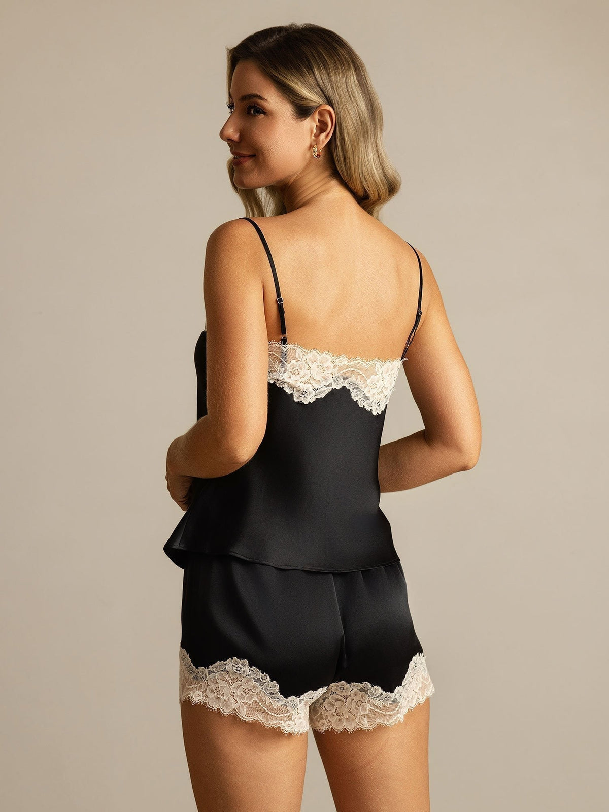 [Black] SilkSilky-CA Spaghetti Strap V Neck Camisole Set 002