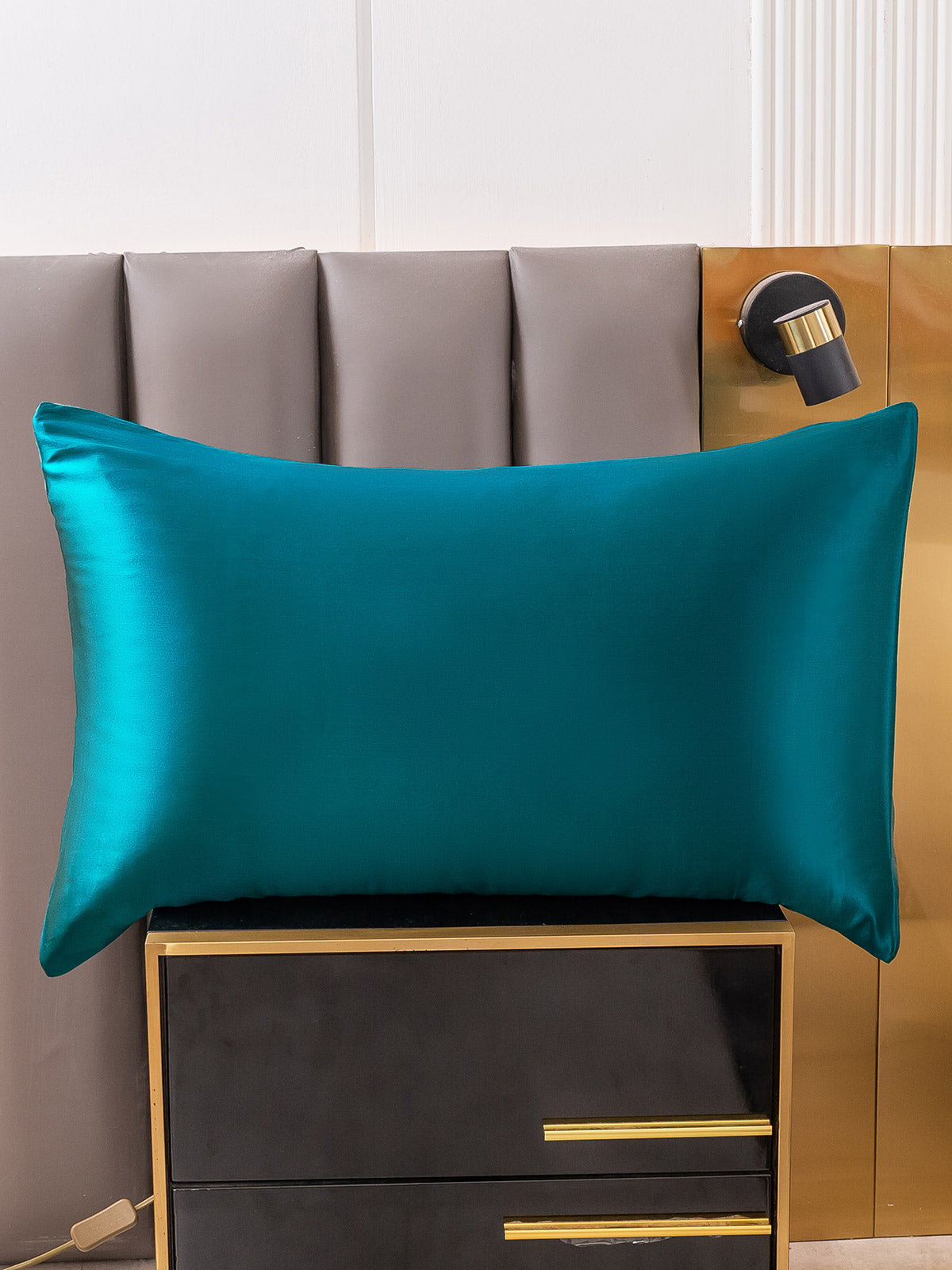 SilkSilky CA 22Momme Pure Silk Pillowcase Teal 001