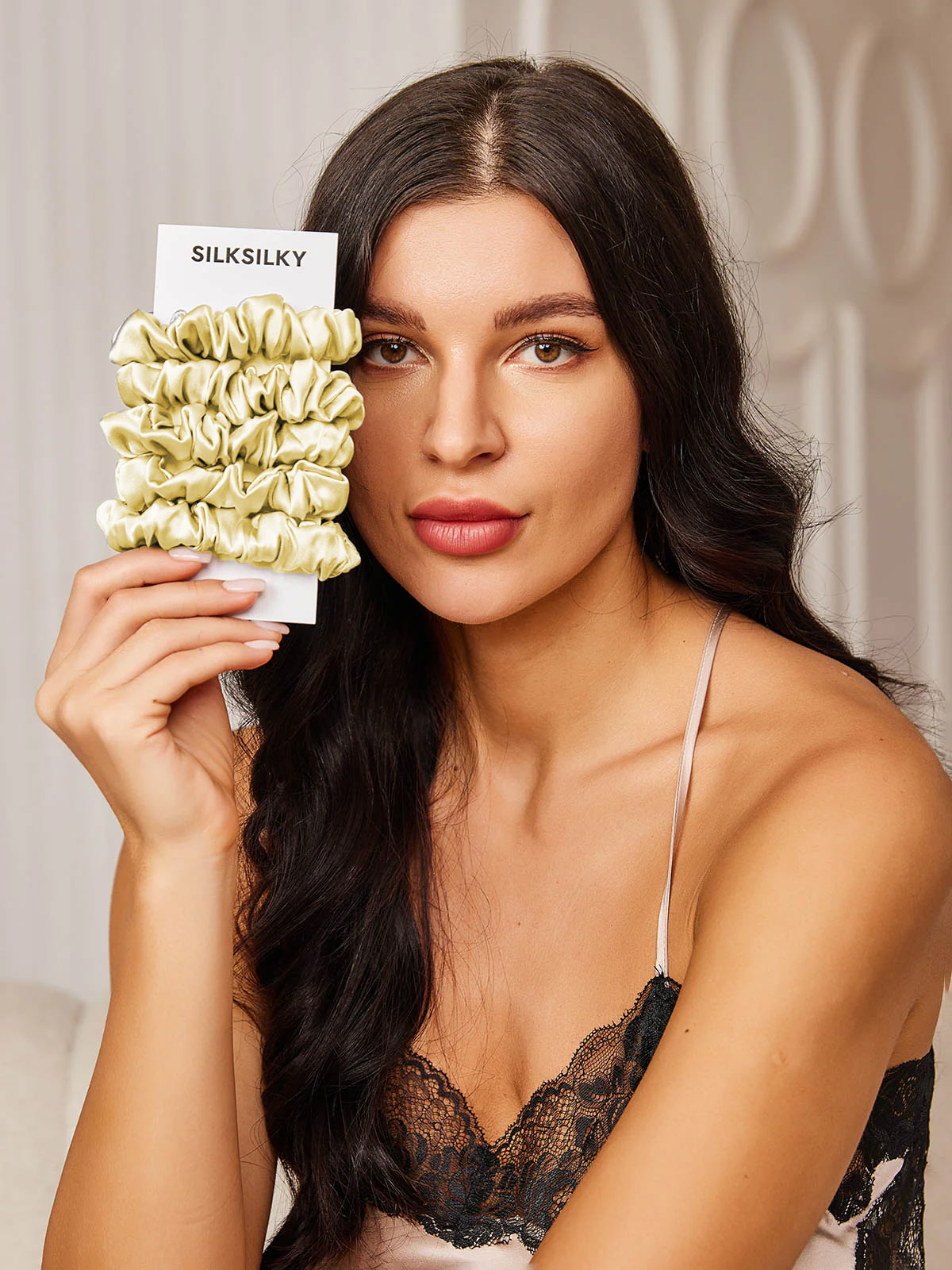 [Light Yellow] SilkSilky-CA 19Momme Pure Silk Scrunchie 001