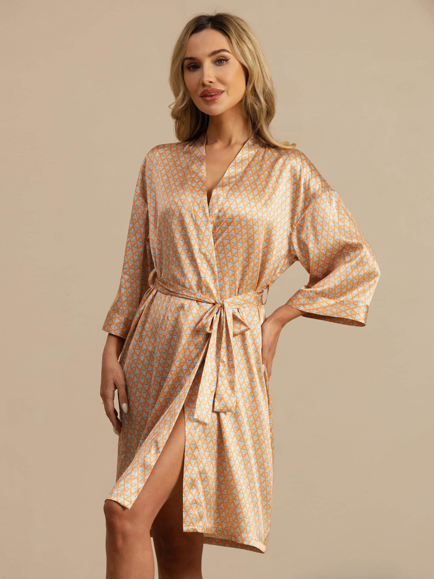 [YellowHeartGeo] SilkSilky-CA 3/4 Sleeve V Neck Women's Robe 001