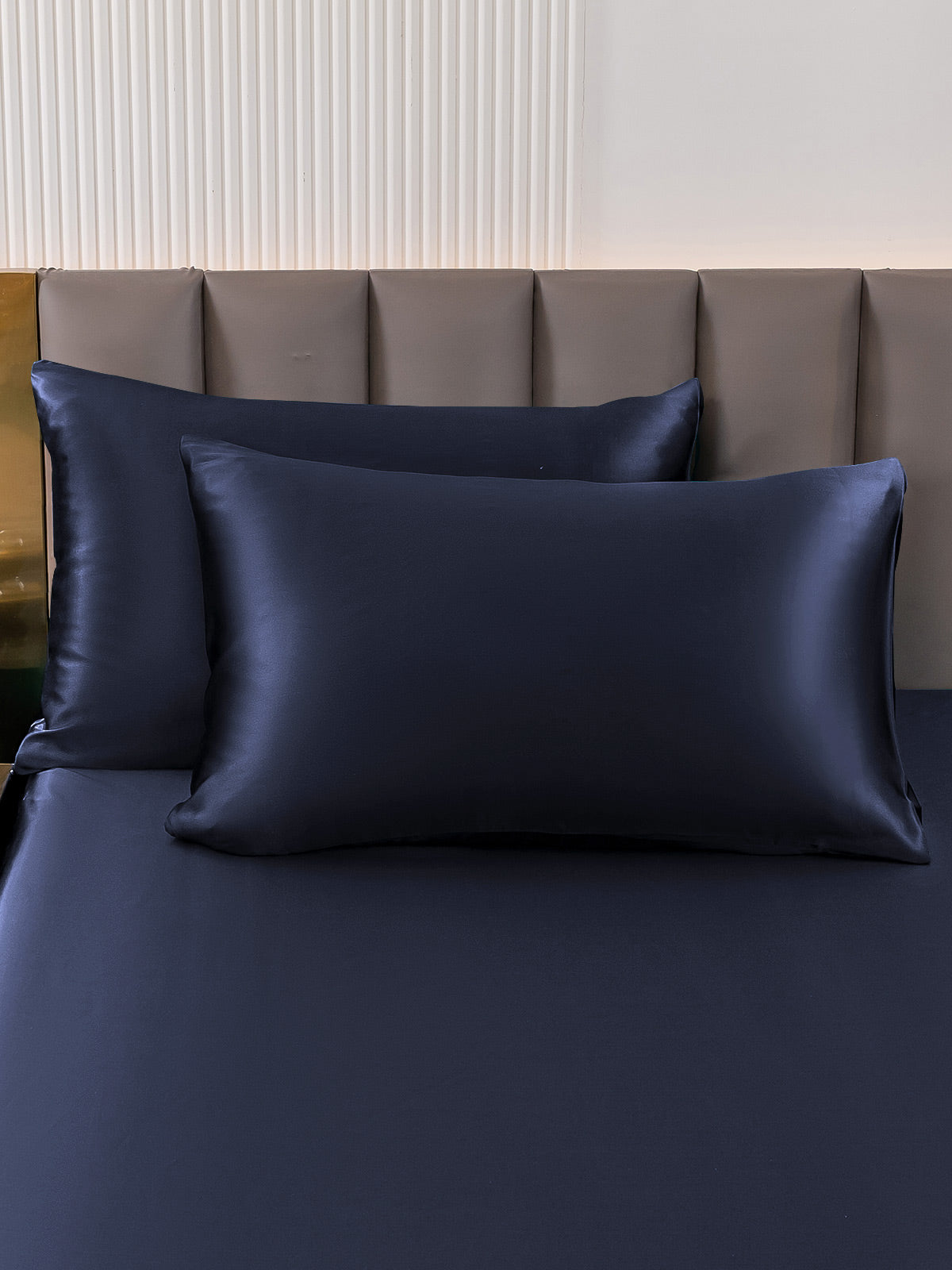 SilkSilky-CA 19Momme Pure Silk Pillowcase DarkBlue 003