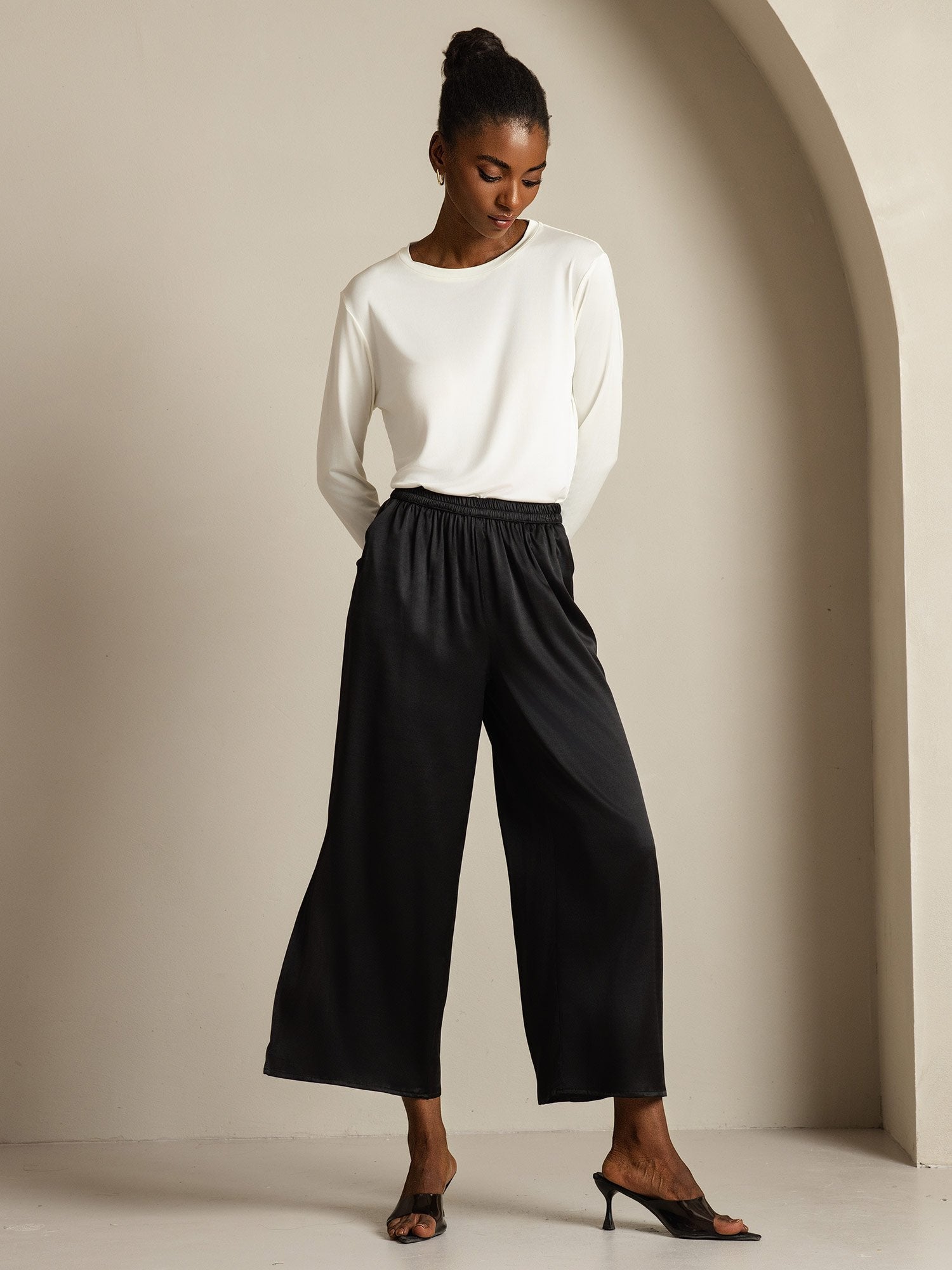 [White] SilkSilky-CA Pure Silk Womens T-Shirt 008,