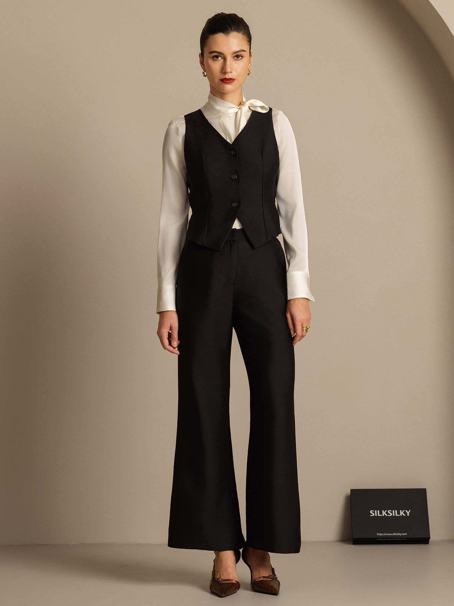 [Black] SilkSilky-CA 32Momme Silk-Wool Blend V Neck Women's Vest 003,