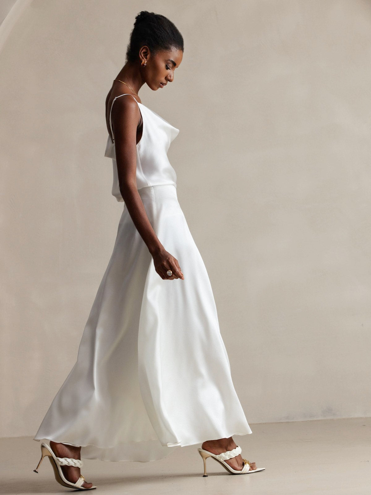 [White] SilkSilky-CA 19Momme Silk Cowl Neck Camisole 005