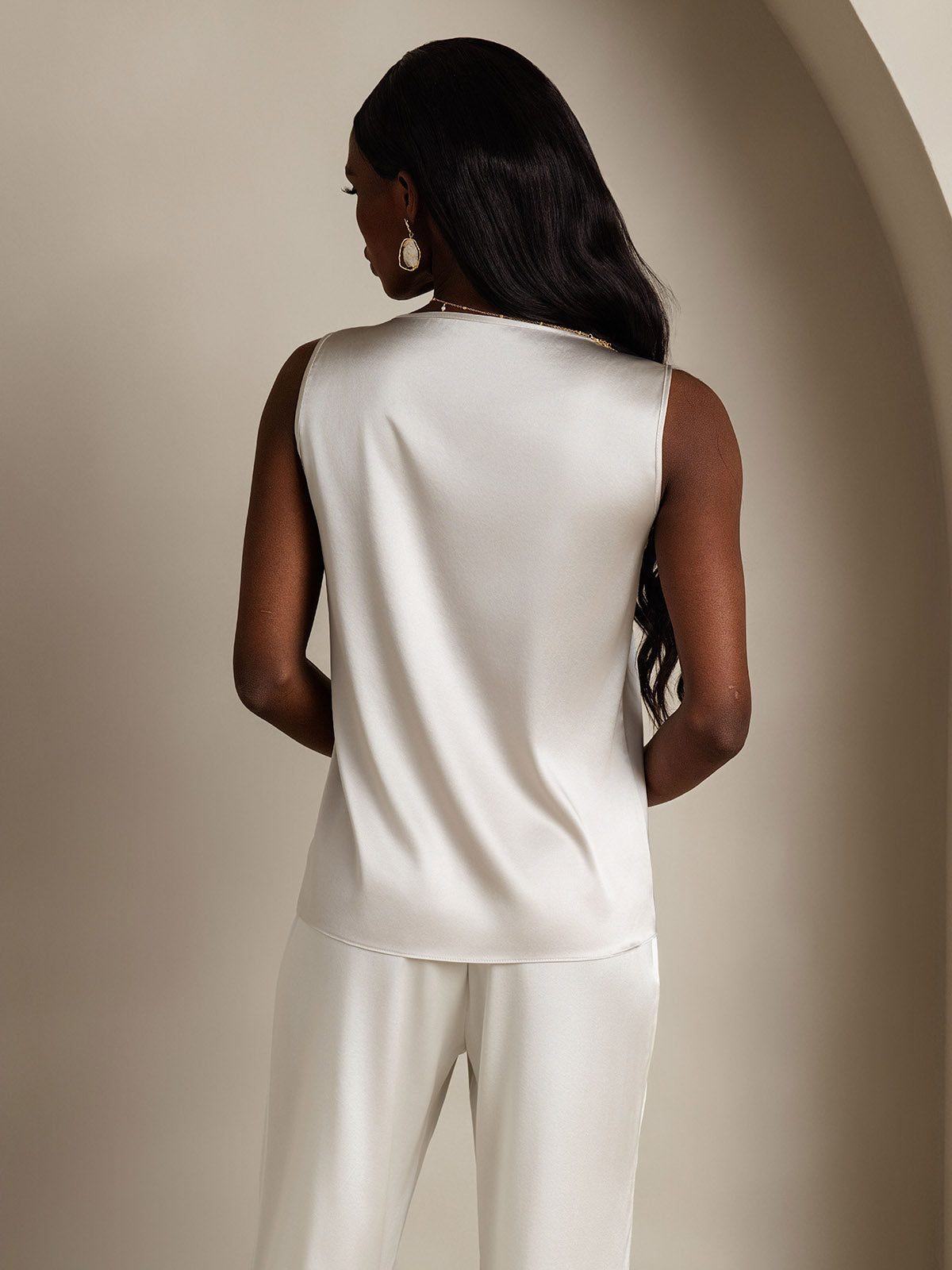 [Light Gray] SilkSilky-CA 19Momme Silk Round Neck Camisole 002