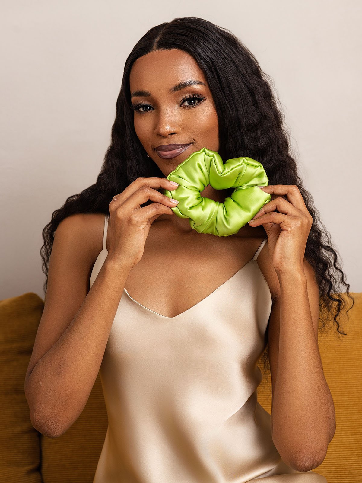[Green] SilkSilky-CA Pure Silk Scrunchie 003