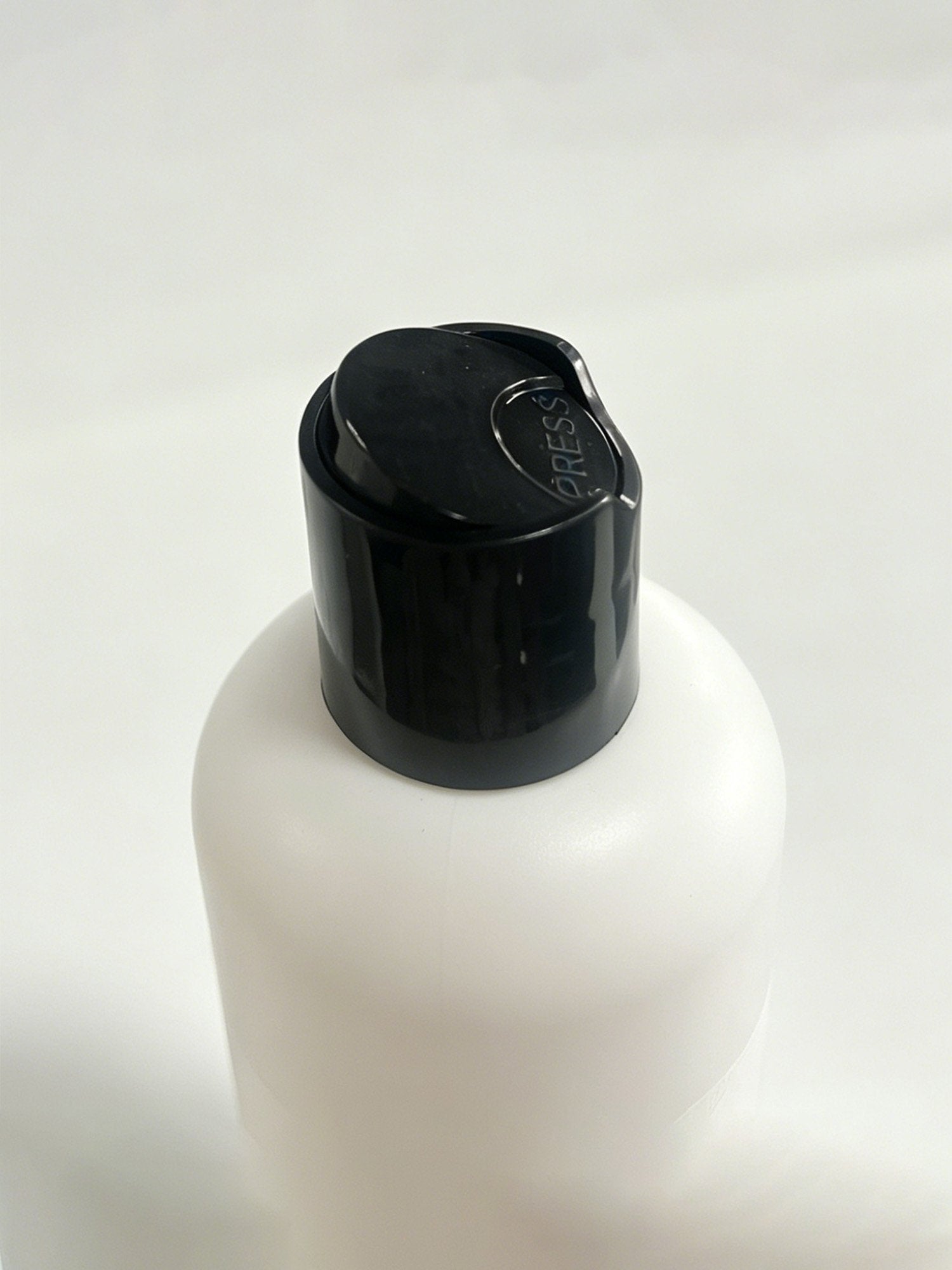 [White] SilkSilky-CA Laundry Detergent 002