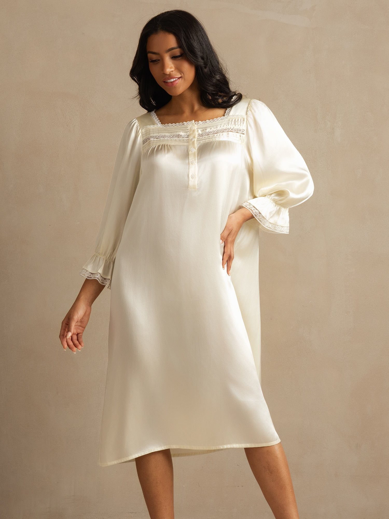 [White] SilkSilky-CA Pure Silk Square Neck Nightgown 009