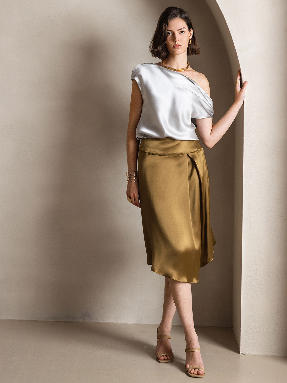 [Light Gray] SilkSilky-CA 19Momme Silk One Shoulder Women's T-Shirt 005