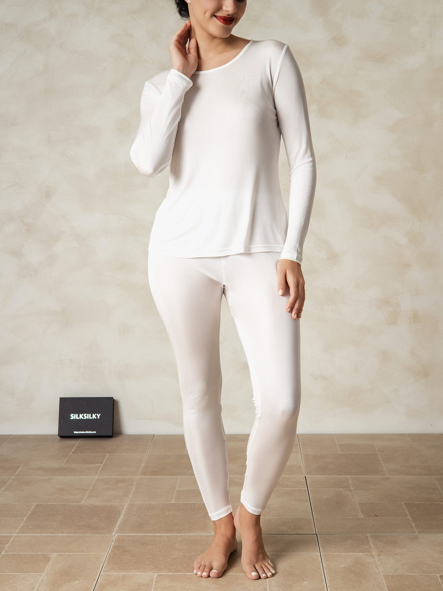 [White] SilkSilky-CA Silk Knitted Round Neck Long Johns 003