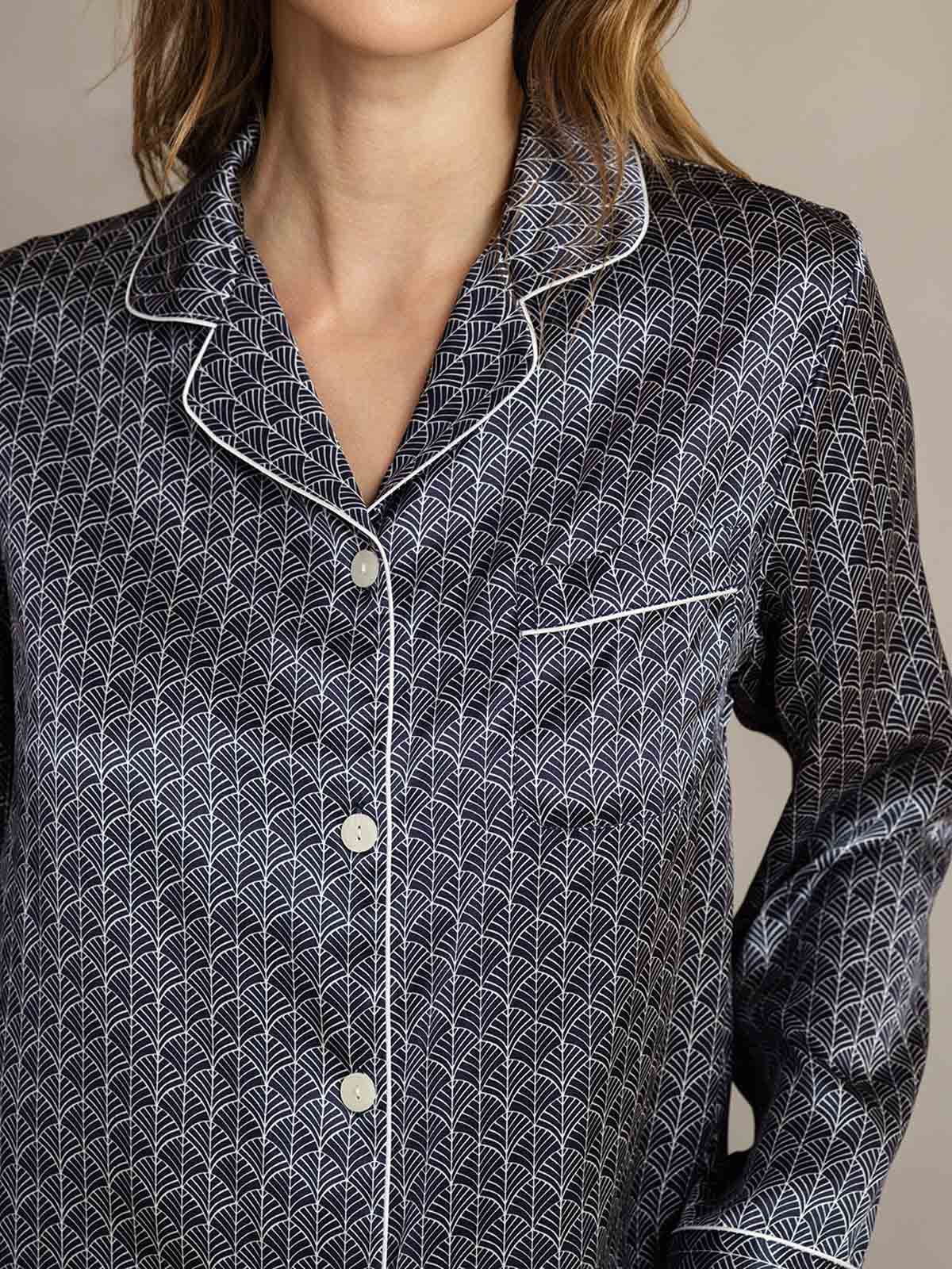 [Navy Ginkgo] SilkSilky-CA Pure Silk Womens Pajamas 006