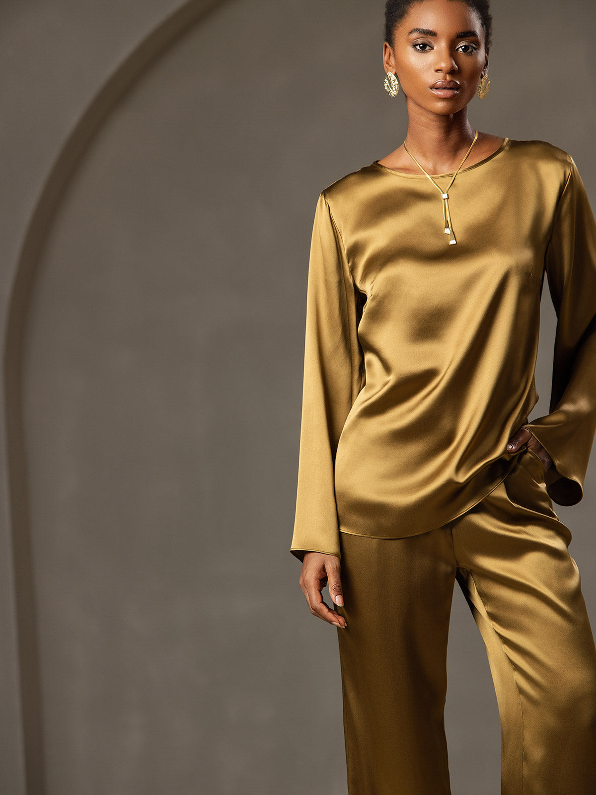 [Brown] SilkSilky-CA 19Momme Silk Round Neck Women's T-Shirt 005,