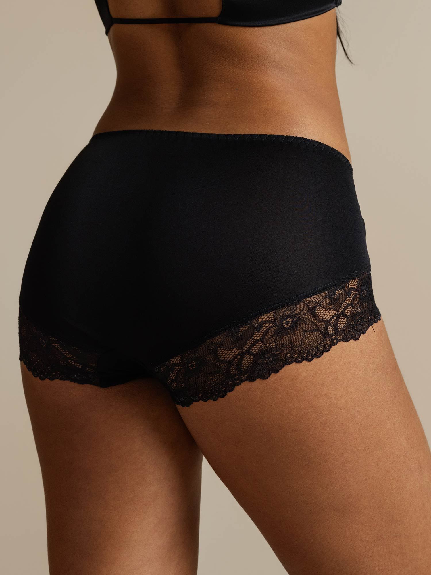 [Black] SilkSilky-CA 100% Silk Jersey Panty 002