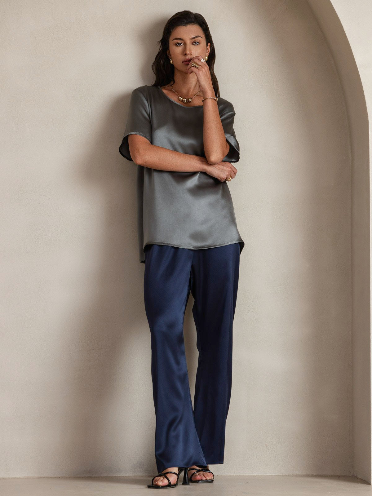 SilkSilky-CA Pure Silk Short Sleeve Round Neck Women's T-Shirt DarkGray 005