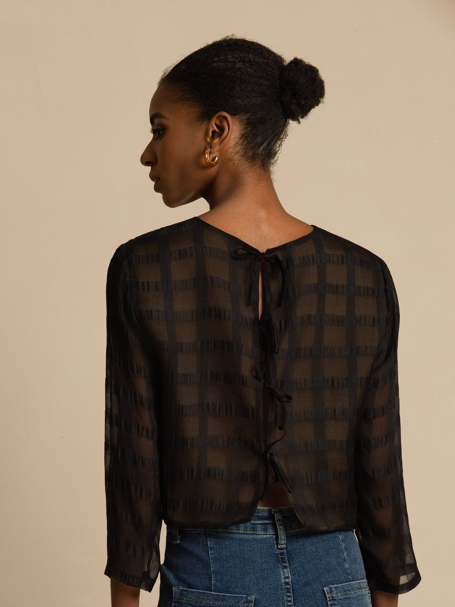 [Black] SilkSilky-CA Pure Silk Long Sleeve Round Neck Blouse 002