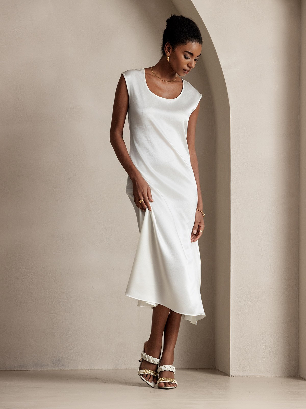 [White] SilkSilky-CA 19Momme Silk Cap Sleeve Round Neck Dress 006