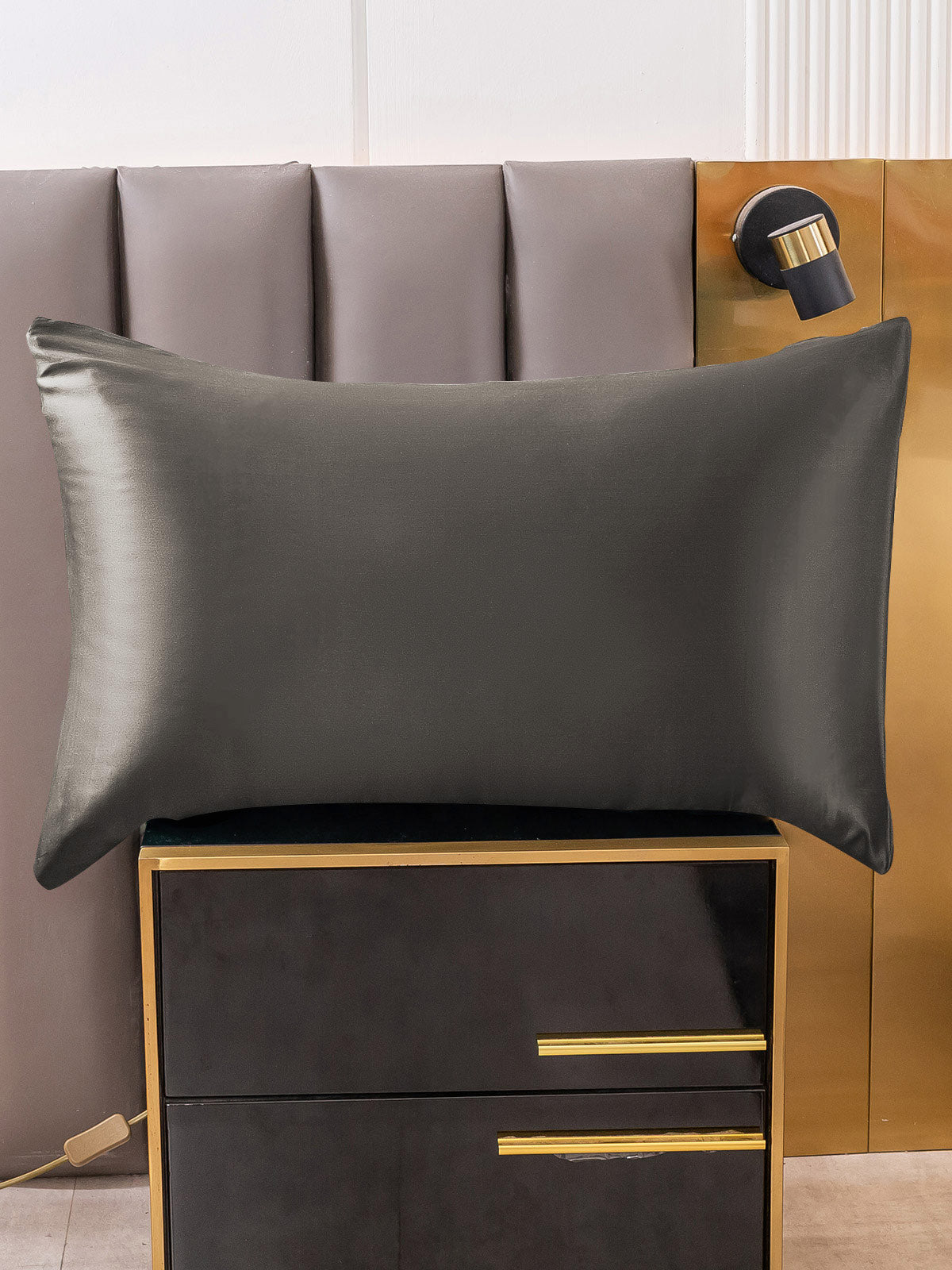 SilkSilky-CA 30Momme Pure Silk Pillowcase DarkGray 002