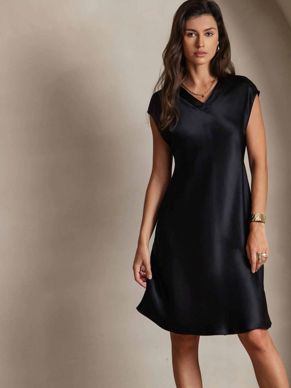 SilkSilky-CA Pure Silk Sleeveless V Neck Dress Black 003