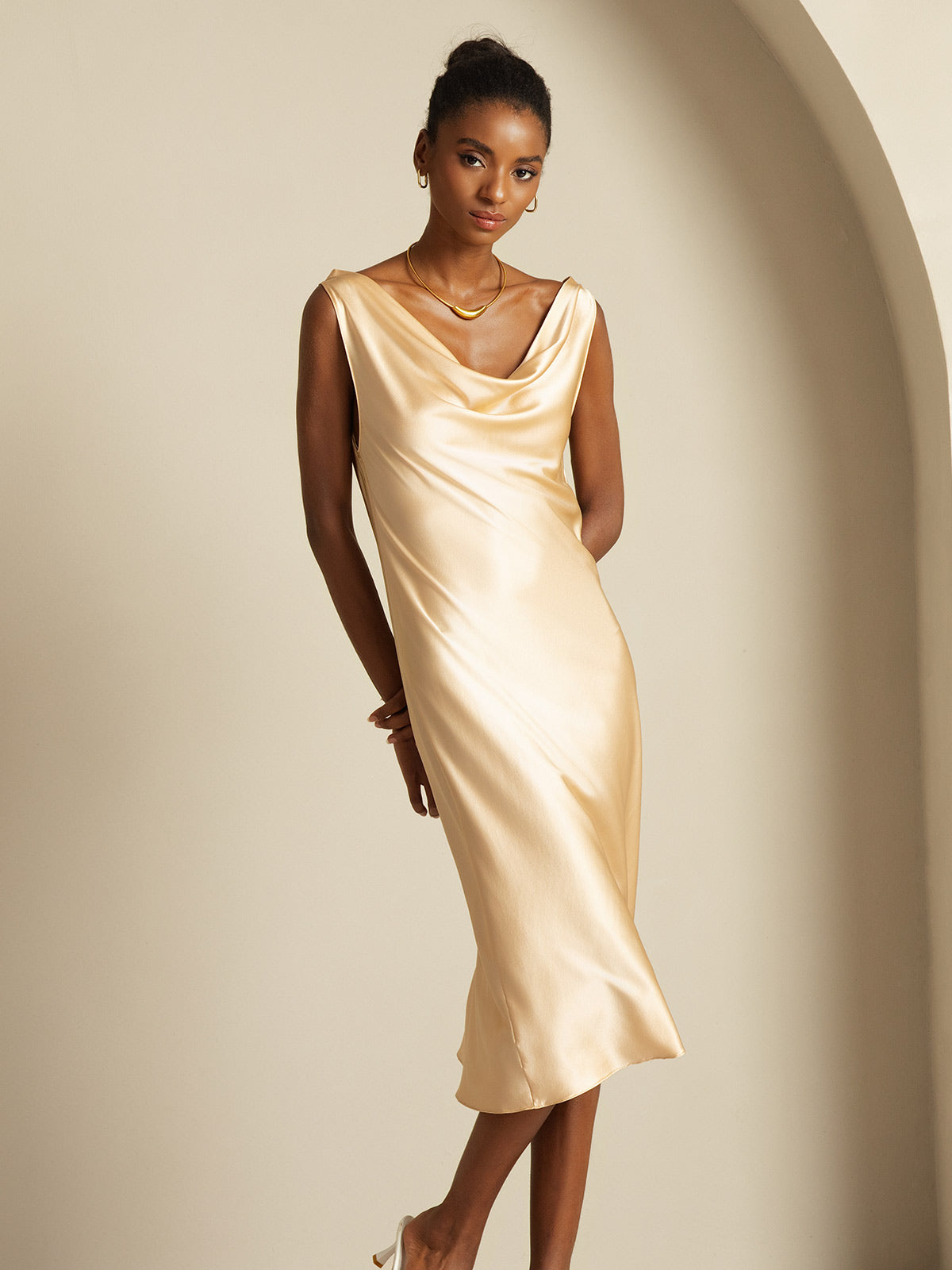 [Champagne] SilkSilky-CA 19Momme Silk Cowl Neck Dress 007