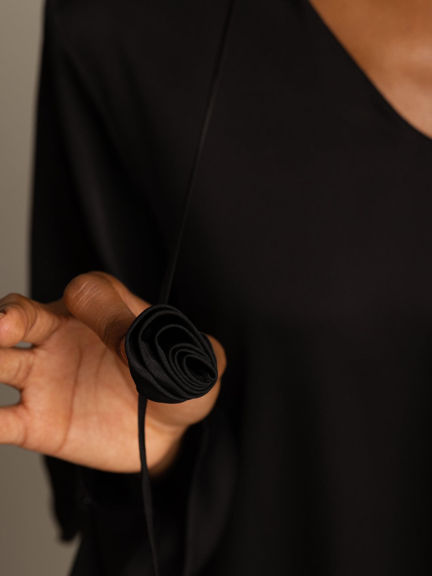 [Black] SilkSilky-CA 19Momme Stretch Silk Double Georgette Long Sleeve V Neck Blouse 005