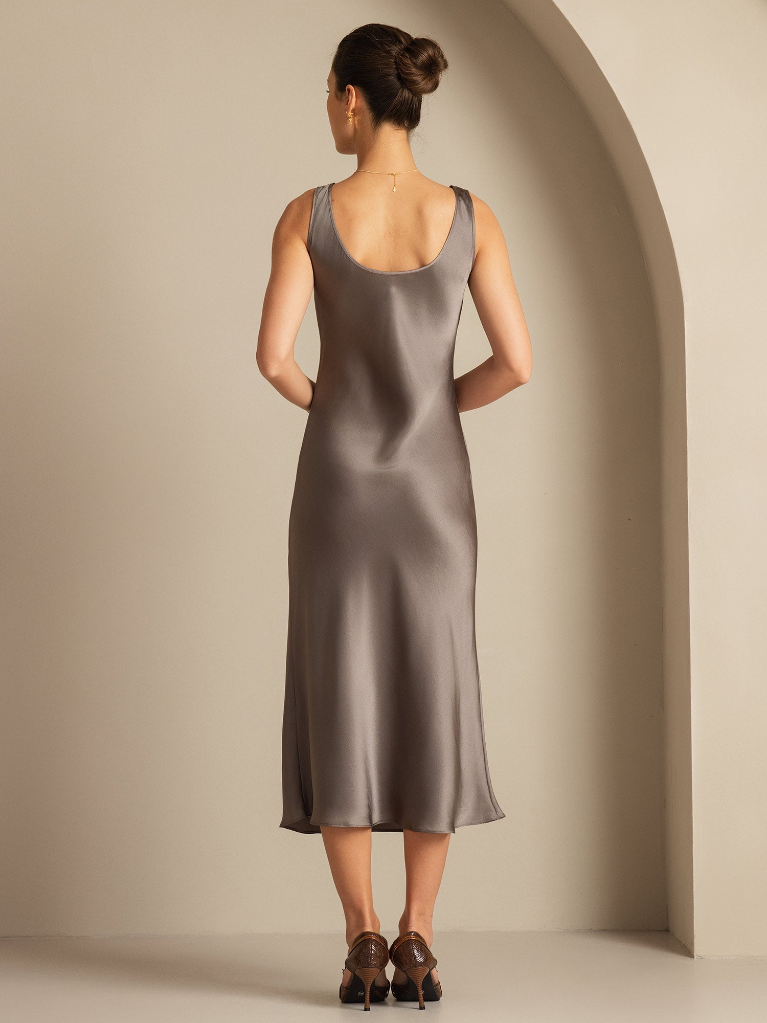 [Dark Khaki] SilkSilky-CA Pure Silk Boat Neck Dress 002,