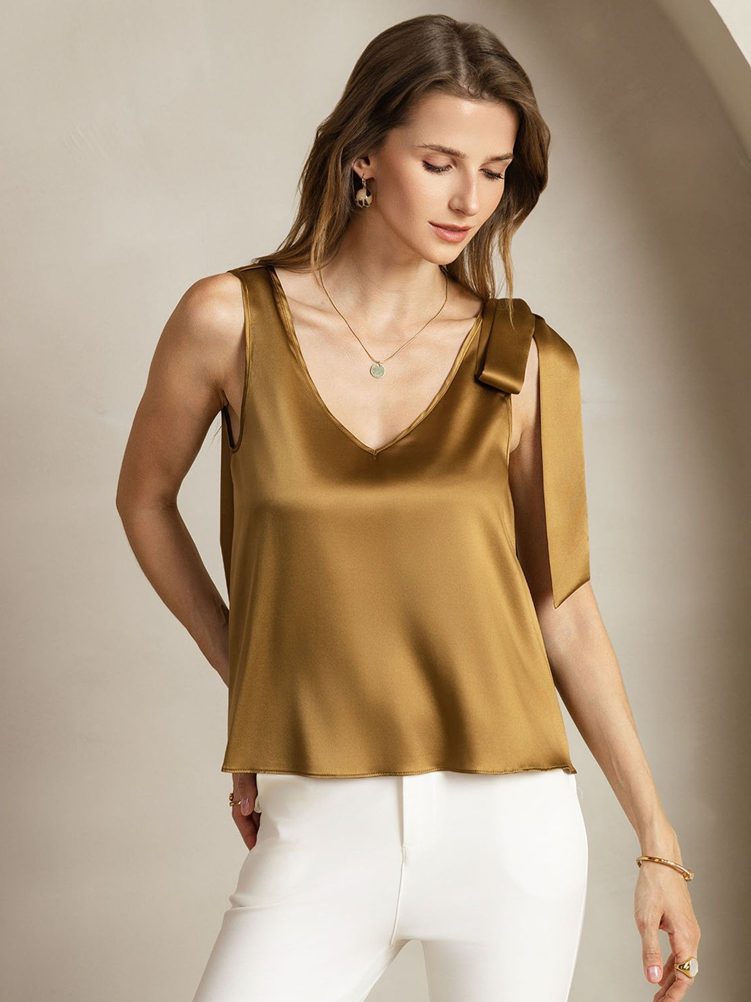 [Bronze] SilkSilky-CA 19Momme Silk V Neck Women's T-Shirt 001