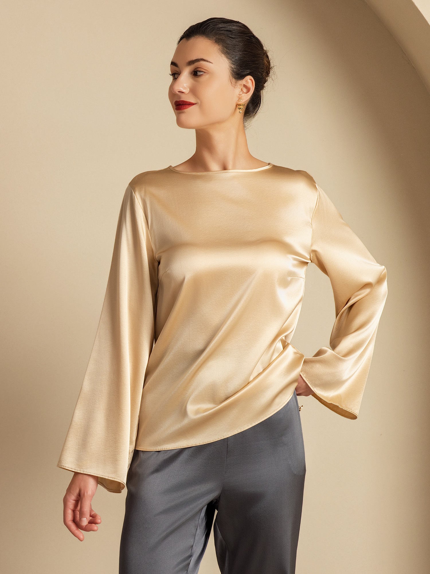[Champagne] SilkSilky-CA 19Momme Silk Round Neck Women's T-Shirt 005
