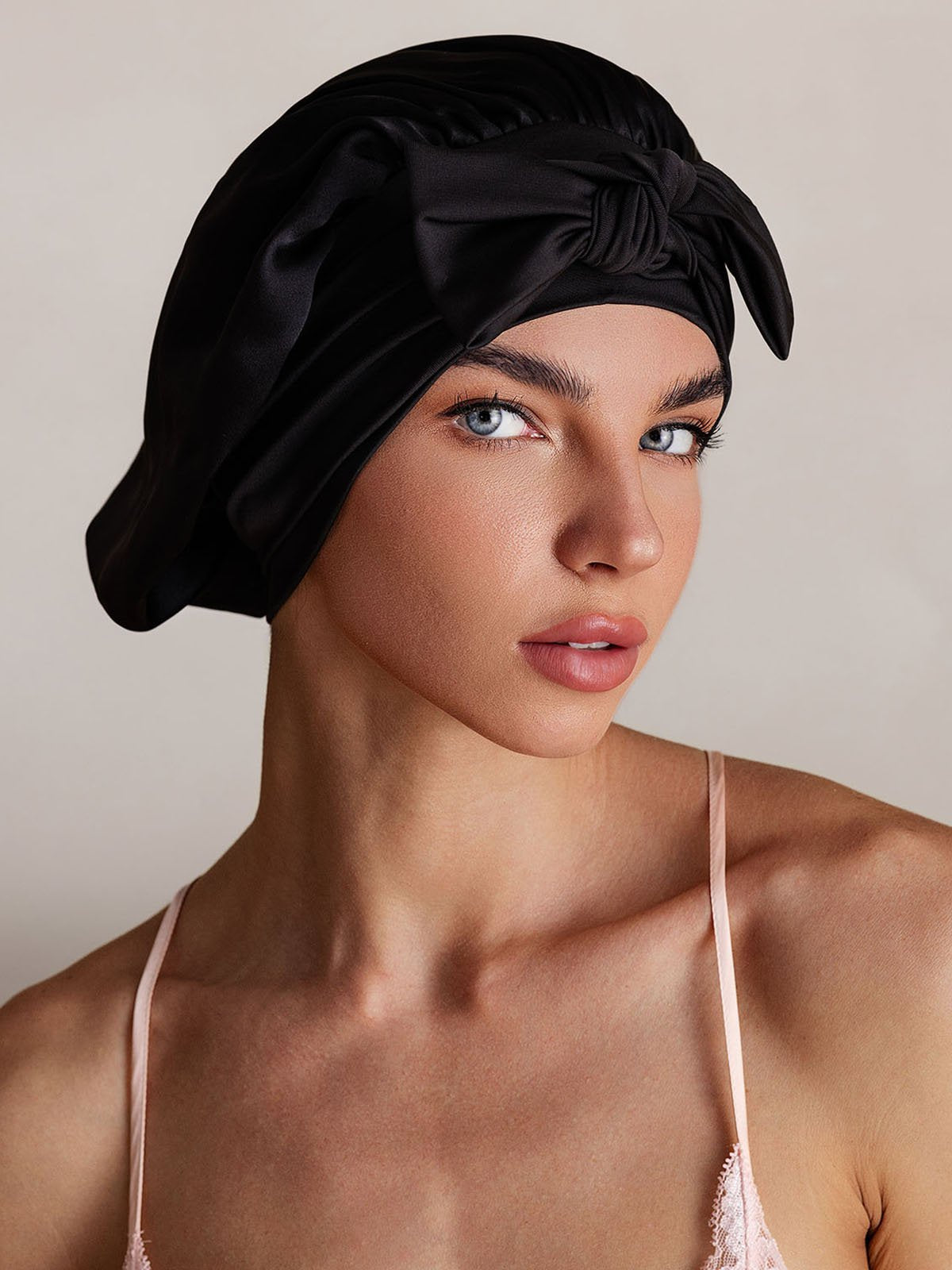 SilkSilky-CA Pure Silk Sleep Cap Black 001