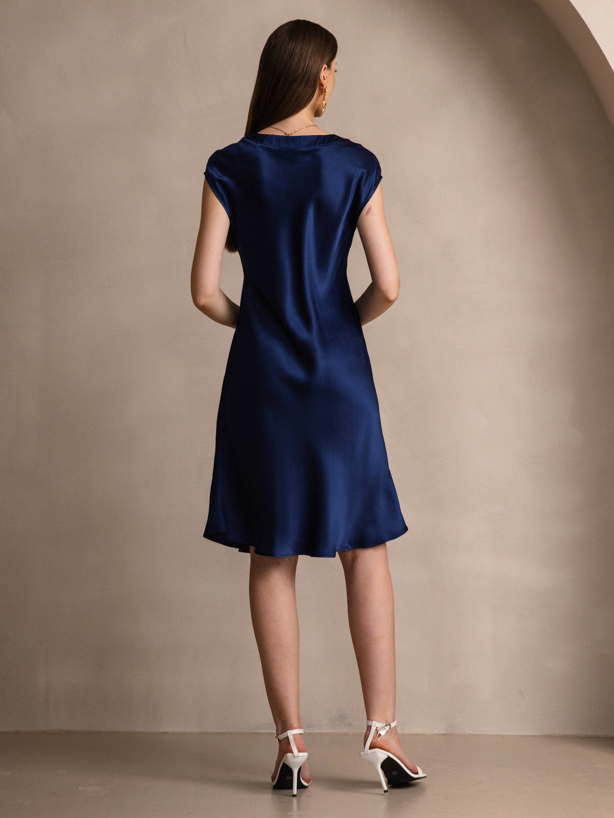 SilkSilky-CA Pure Silk Sleeveless V Neck Dress DarkBlue 002