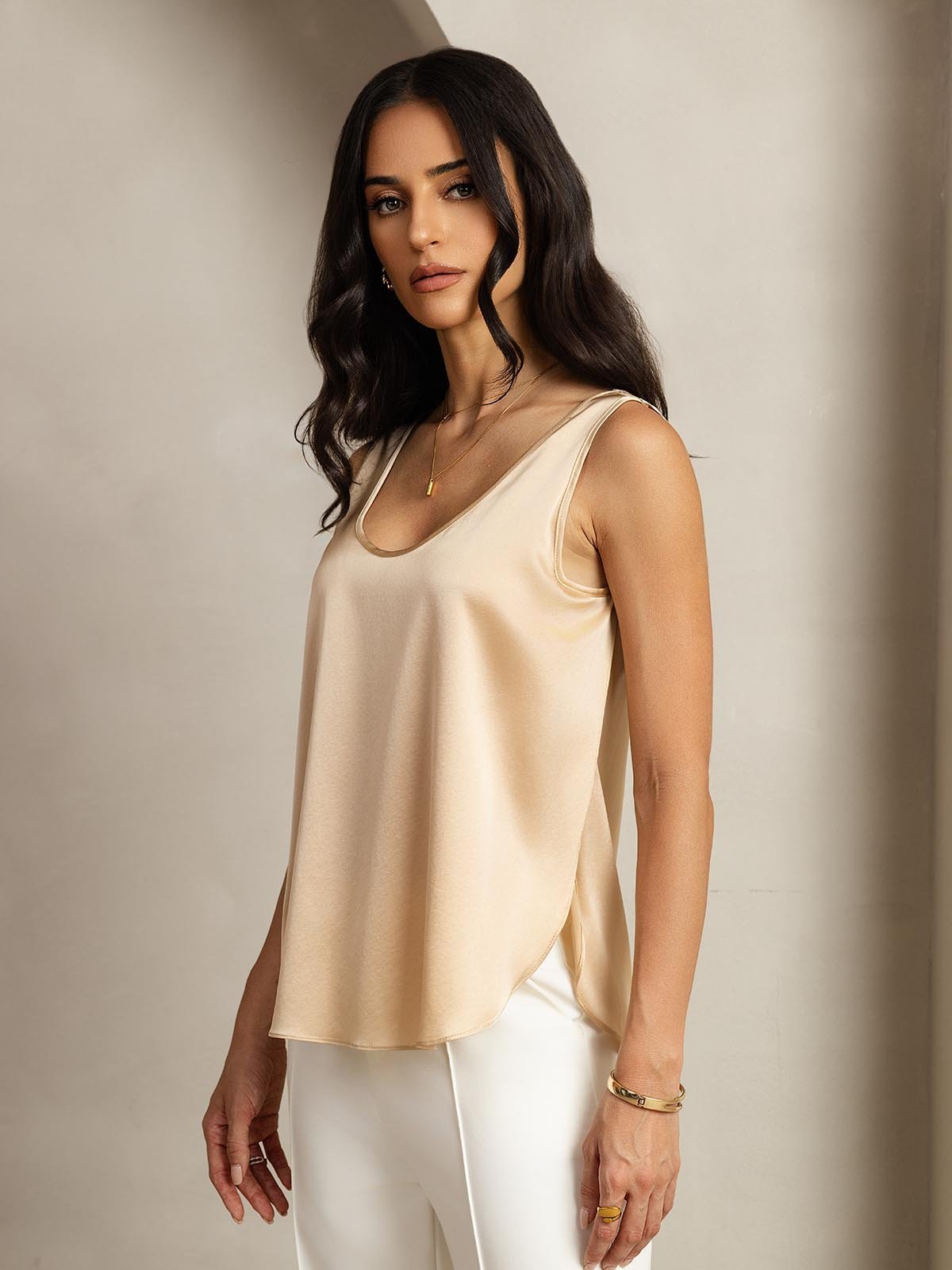 [Champagne] SilkSilky-CA 19Momme Silk U Neck Women's T-Shirt 001