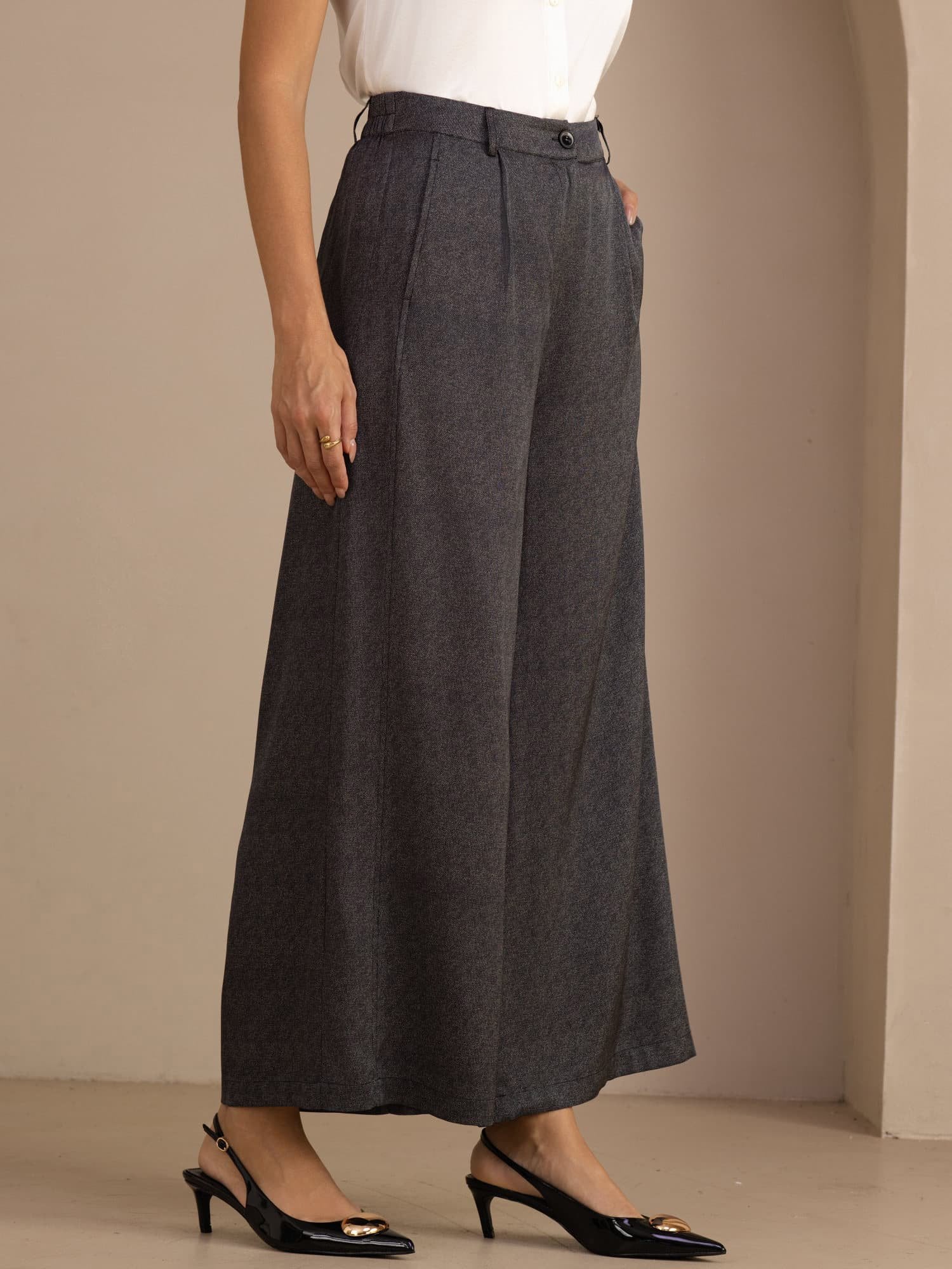 [Black] SilkSilky-CA Womens Pants 001