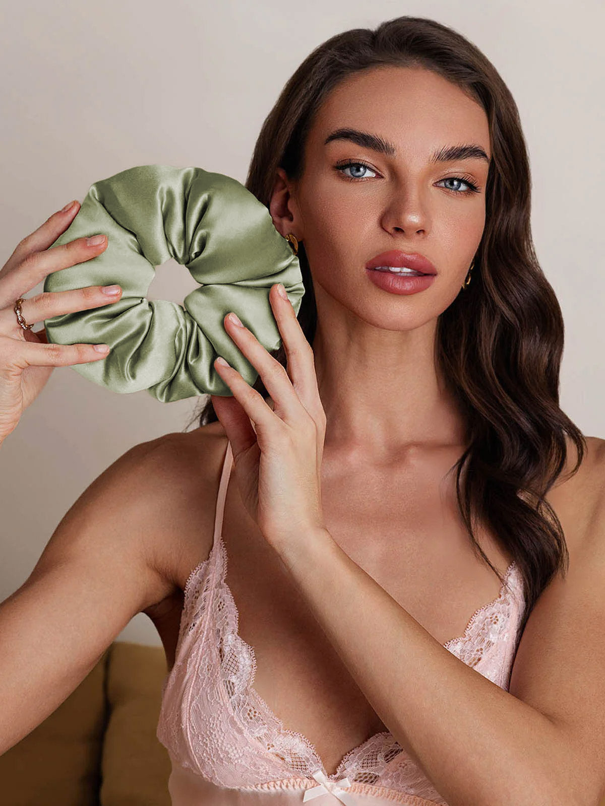 [Light Green] SilkSilky-CA Pure Silk Scrunchie 002